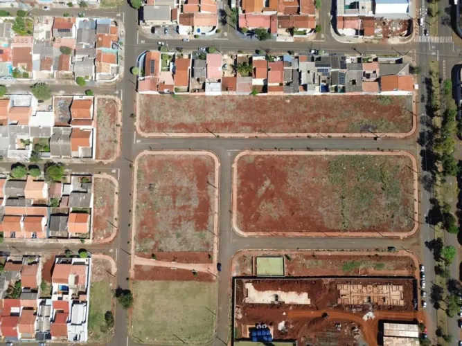Terreno à venda em Londrina, Jardim do Norte, com 250 m²