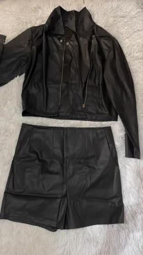 Conjunto de couro