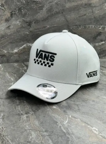 Boné VANS