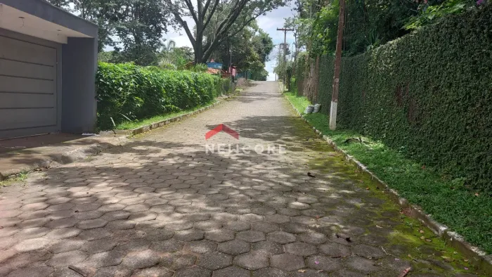 Chácara em condomínio em Alameda das Jaçanãs - Condomínio Vale do Ouro - Ribeirão das Neve