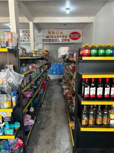 Vendo mercado completo e novo