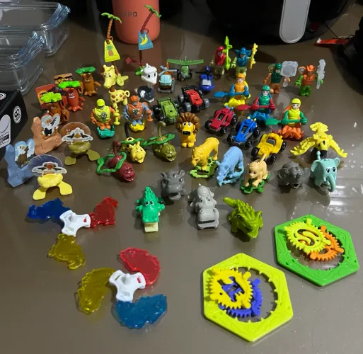 Vendo coleção Kinder Joy