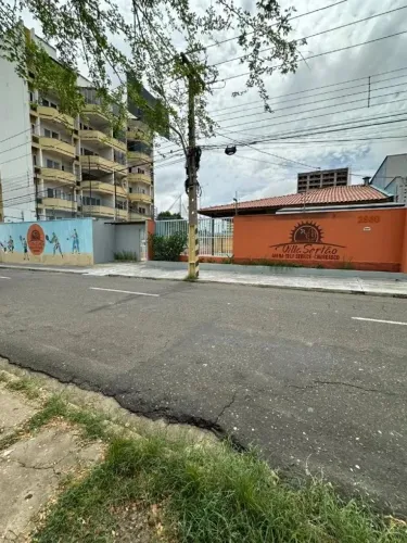 Casa Comercial para Aluguel | 1.060,00 m², Frei Serafim - Teresina
