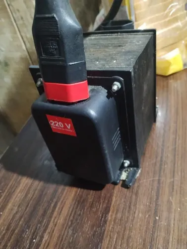 ? Vendo transformador novo usado uma vez para eletrodoméstico 110VLTS