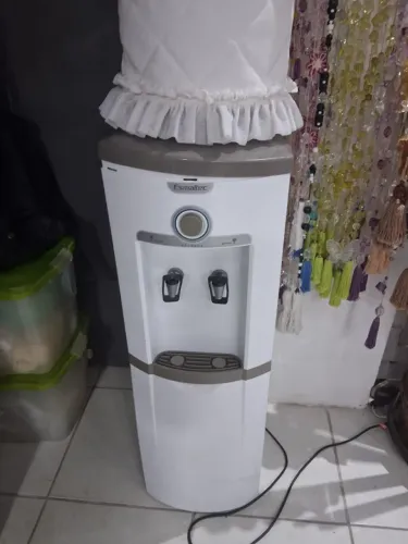 Bebedouro de coluna esmaltec