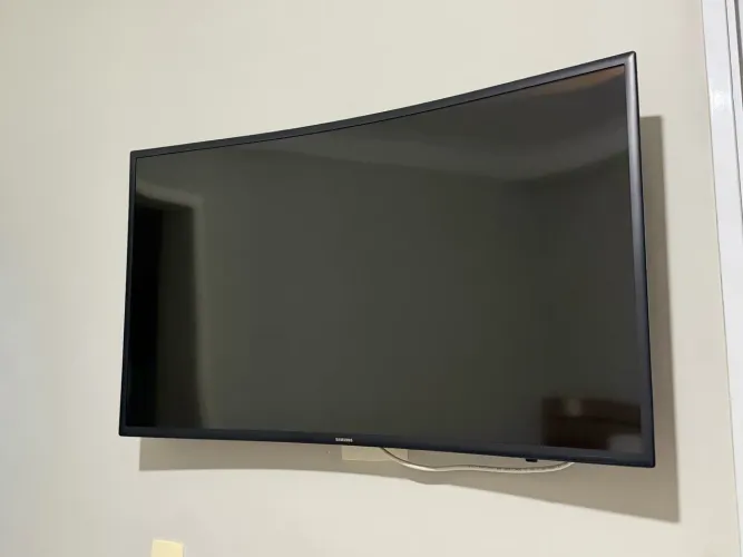 Tv samsung 40 curva UN40K6500AG