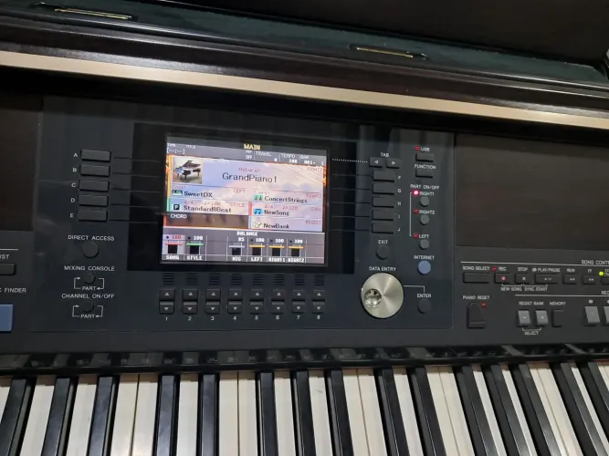Piano Clavinova CVP-505 Yamaha