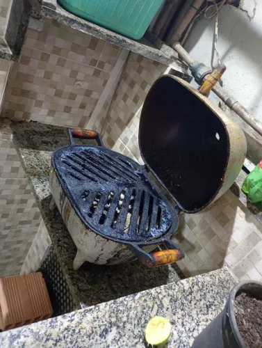 Churrasqueira a bafo de alumínio