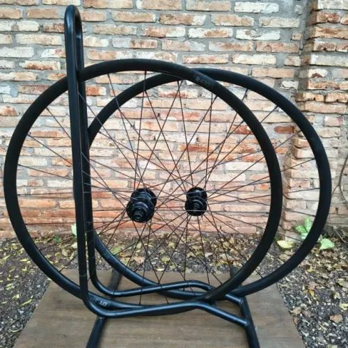 Roda Specialized DT Swiss R470 Disc