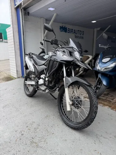 XRE 300 2020