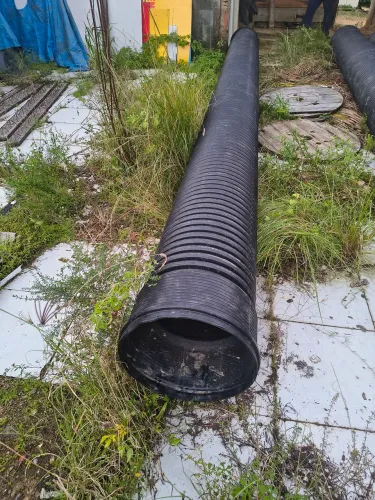 Tubo corrugado PEAD 600 cm corrugado novo