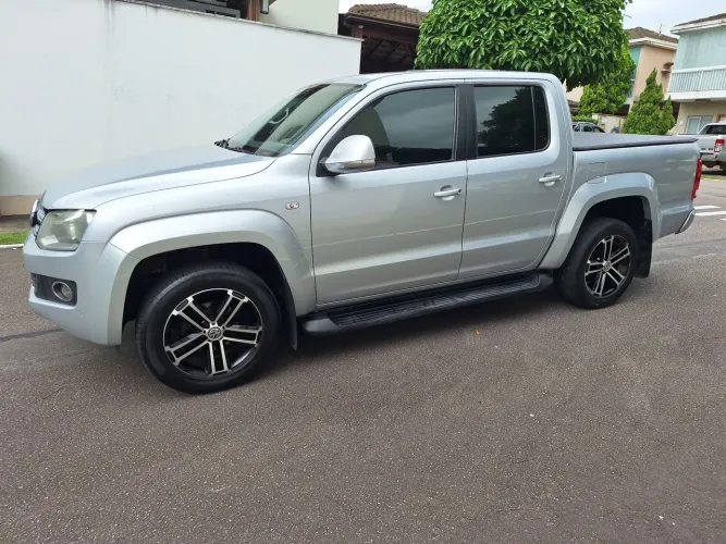 Volkswagen Amarok High.cd 2.0 16V TDI 4X4 Dies. AUT 2015