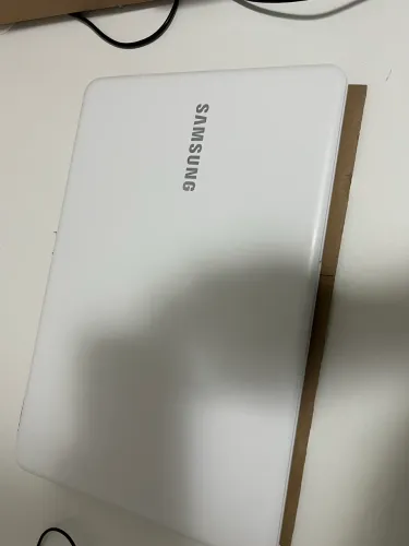 Notebook Samsung I5 12GB RAM 1.38 TB SSD com placa gráfica MX110