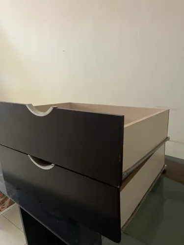 Gavetas de Guarda roupa