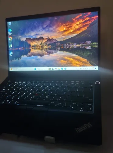 Notebook Lenovo Thinkpad E14 Gen 2 | i5 de 11º Geração | 8GB | 256GB NVMe | Windows 11+Off