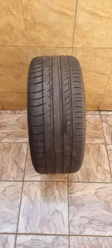 Jogo de pneus Michelin 275/45 r20 em estado de novo