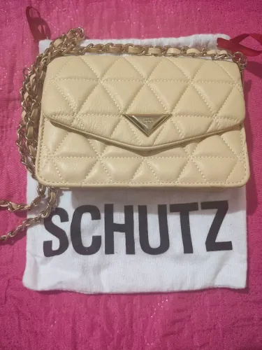 Bolsa Schutz modelo 944 tamanho P