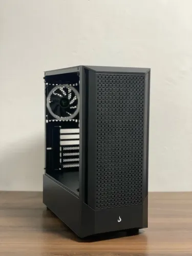 Gabinete Rise Wave Black, Mid Tower, lateral em vidro fumê, 3 fans ARGB.