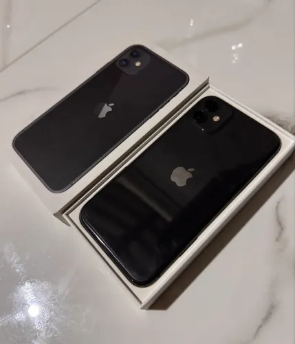 iPhone 11 64GB - Conservação Impecável