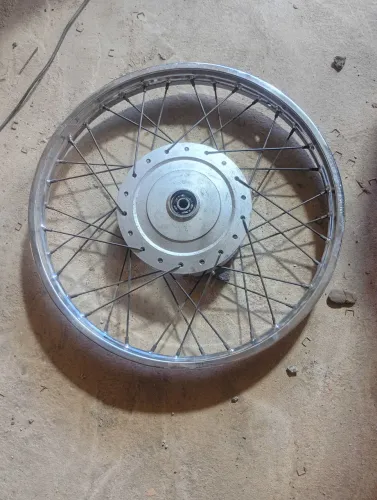 Roda dianteira biz/pop