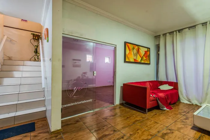Casa comercial na Avenida João Barreto de Menezes, 595 - Sala 05 13 m²