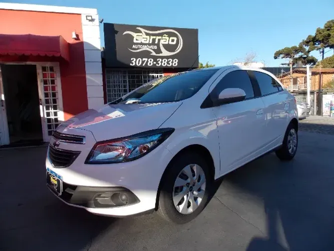 Chevrolet Onix Hatch LT 1.4 8V Flex Power Mec. 4P 2015
