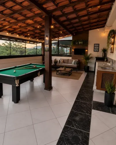 casa para venda (sobrado) tem 200 m² com 4 quartos em Centro - Macaé - RJ