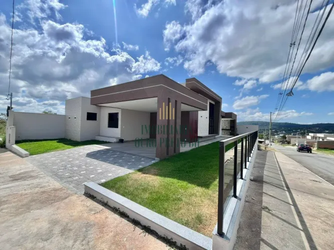 Casa à Venda em Lagoa Santa - Condomínio Parque dos Buritis;