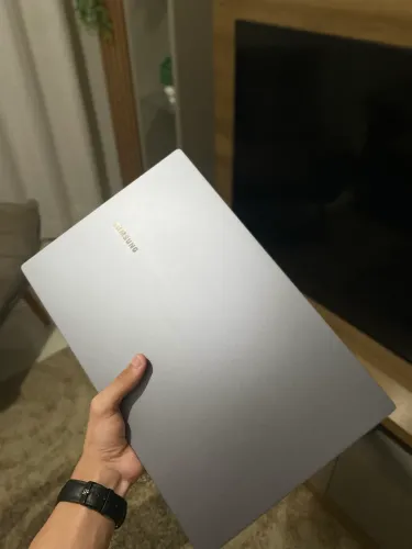 Notebook Galaxy Book4 i3 ? 8GB ? 512GB SSD