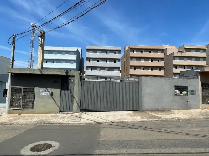 Apartamento com 2 dormitórios para alugar, 50 m² por R$ 2.420/mês - Jardim Colonial - Atib