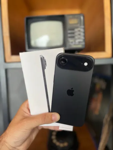 IPHONE 17 AIR 256GB BLACK (SEMINOVO)