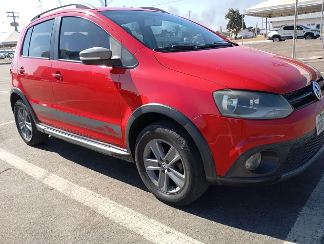 Volkswagen Crossfox 1.6 MI Total Flex 8V 5P 2012
