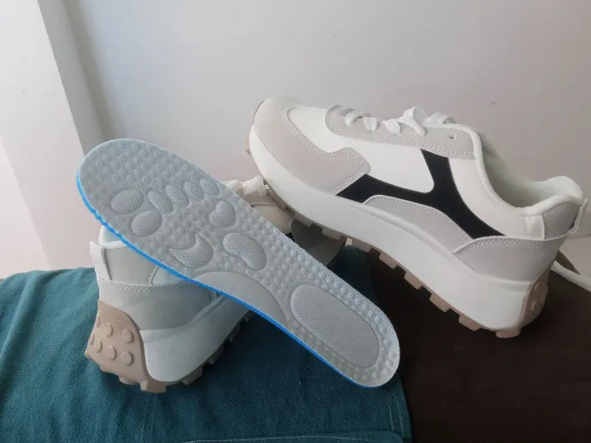 Tênis feminino