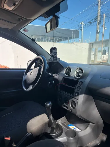 Ford Fiesta Sed. Personnalite 1.0 8V 4P 2005