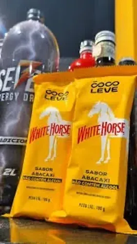 Gelo Saborizado Abacaxi White Horse Coco Leve 190g - De R$5,50 POR APENAS R$2,50