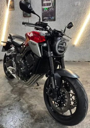 HONDA CB 650R 2024