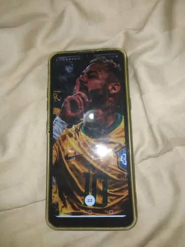 Vende se celular