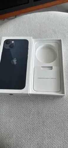 iPhone 13, em ótimo estado único dono.