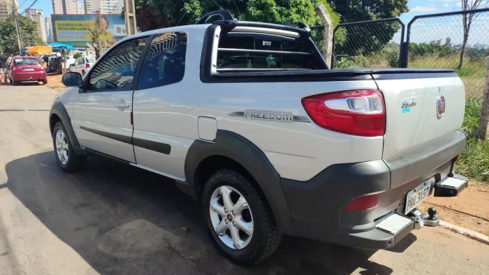 Fiat Strada Freedom 1.4 Flex 8V CD 2019