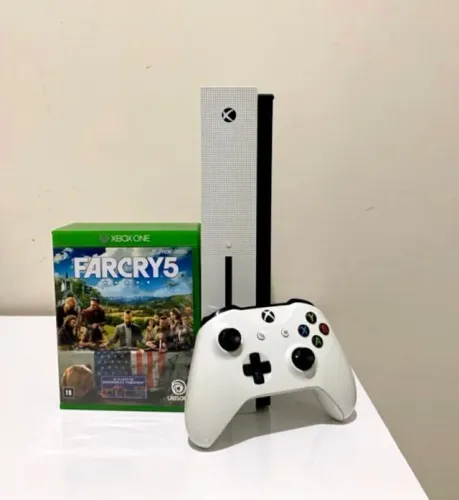 XBOX ONE S 500GB COM 1 CONTROLE + 5 JOGOS