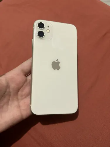 iPhone 11 - 128g 