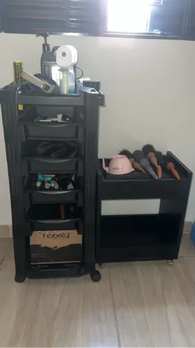 2 carrinho auxiliar cabeleireira