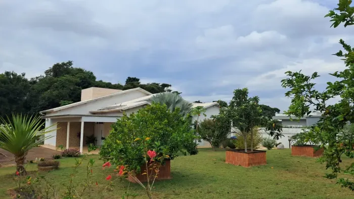 Casa à VENDA Ninho Verde 2 - Pardinho SP 1350m² área 240m² construidos, completa e financi