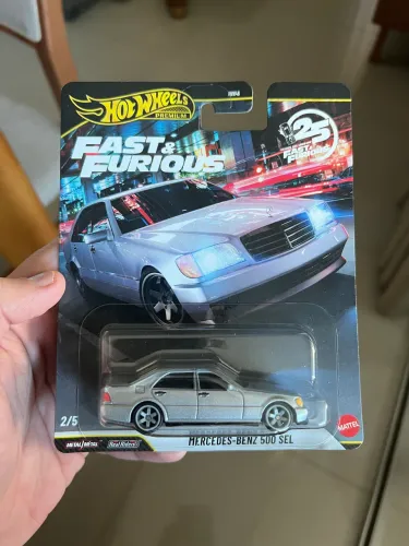 Hot Wheels Premium Velozes e Furiosos Mercedes Benz 500 Sel
