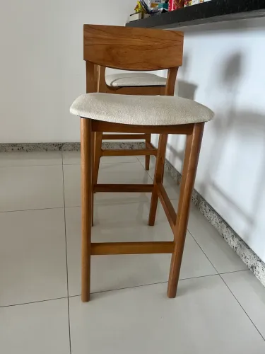 Banco banqueta de madeira 