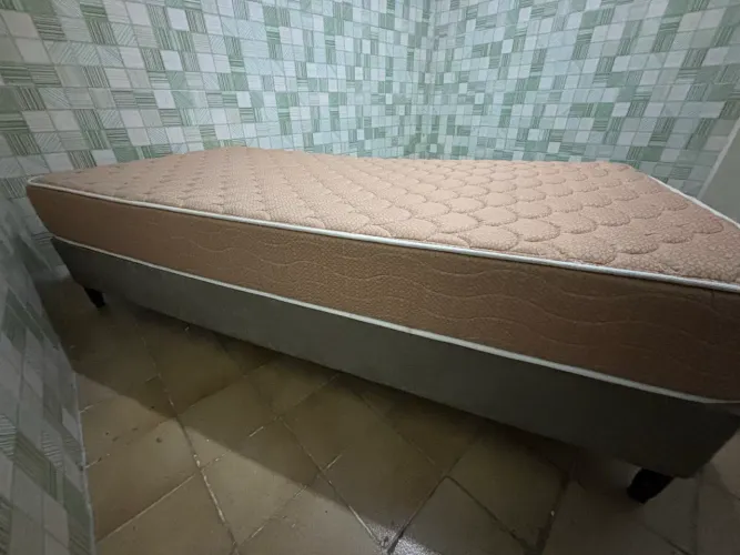 Cama box solteirão