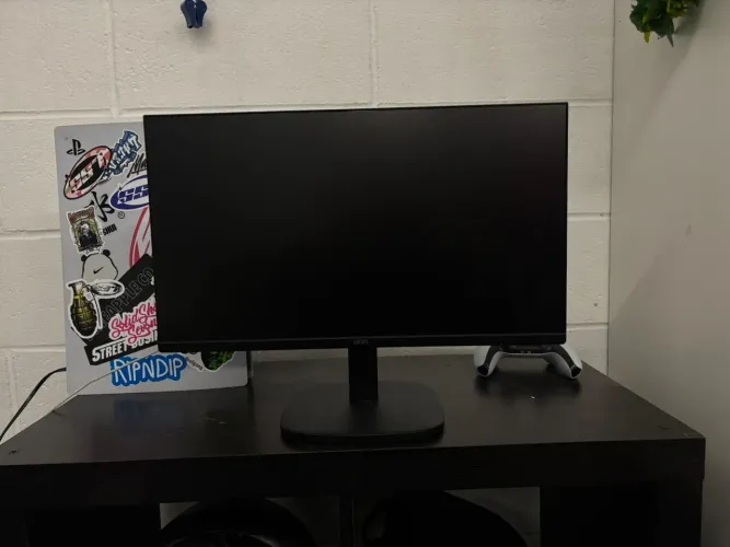 onn 22" FHD (1920 x 1080p) 100hz Office Monitor with 6 ft HDMI Cable, Black