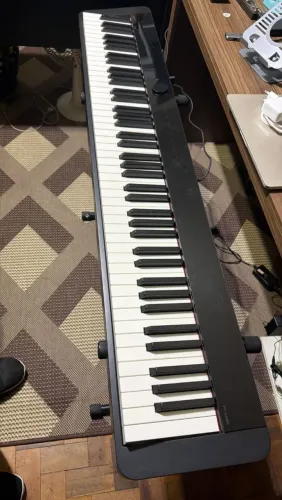 Piano digital casio pxs1000 semi novo com estante 