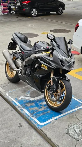 Suzuki Gsxr 1000 com apenas 36mil km 