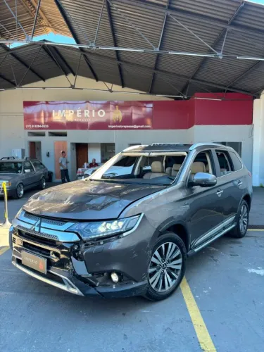 Mitsubishi Outlander HPE-S 3.0 V6 4X4 5P Aut. 2022